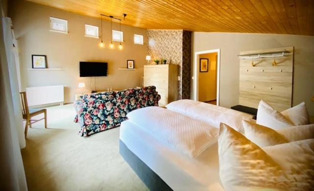 Hotel Zur Kutsche Oberschöna Kültér fotó