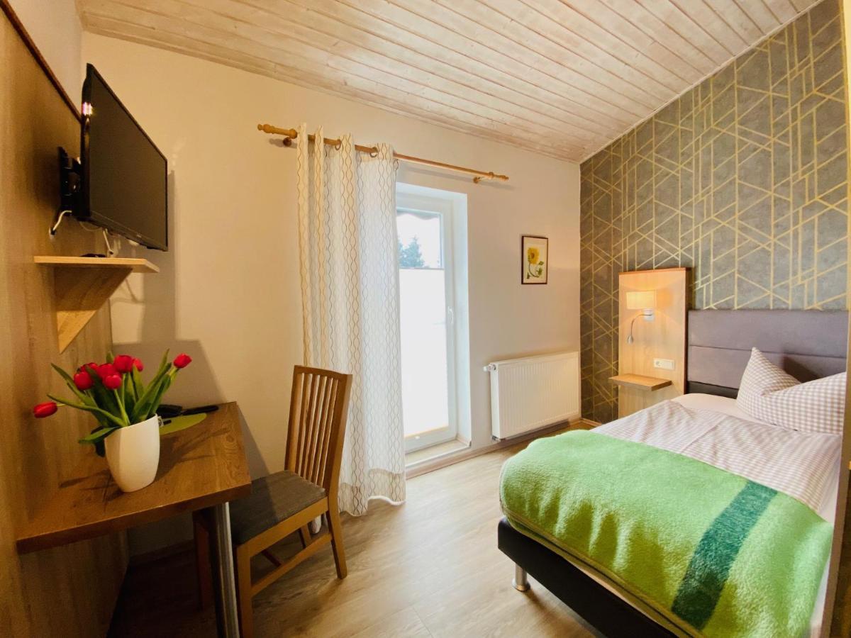 Hotel Zur Kutsche Oberschöna Kültér fotó
